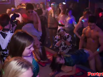 bebek yüzlü körpe porno izle